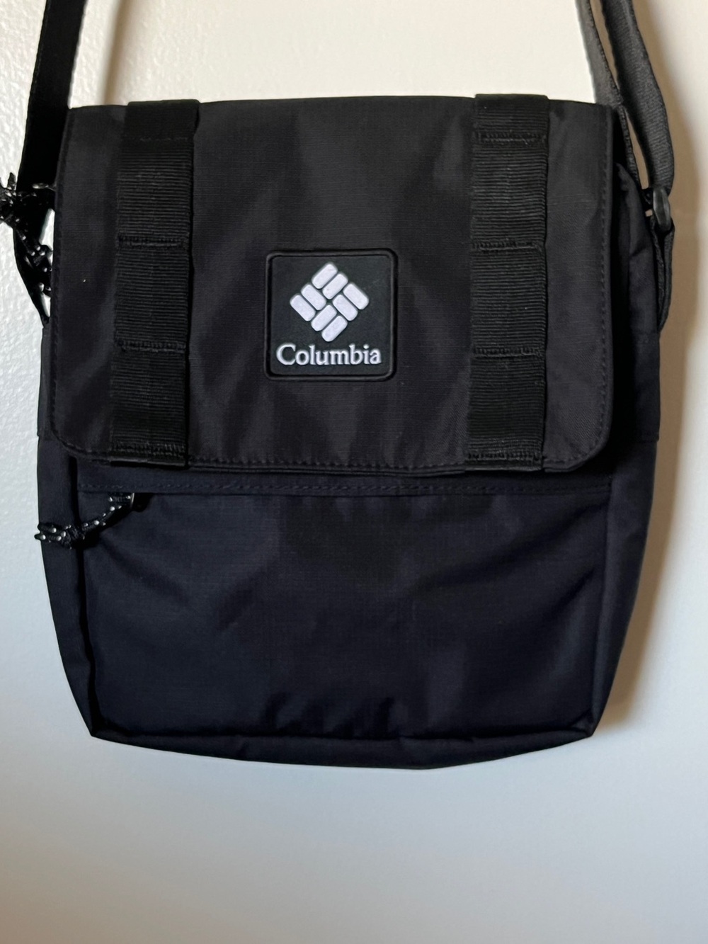 Columbia shoulder/crossbody bag